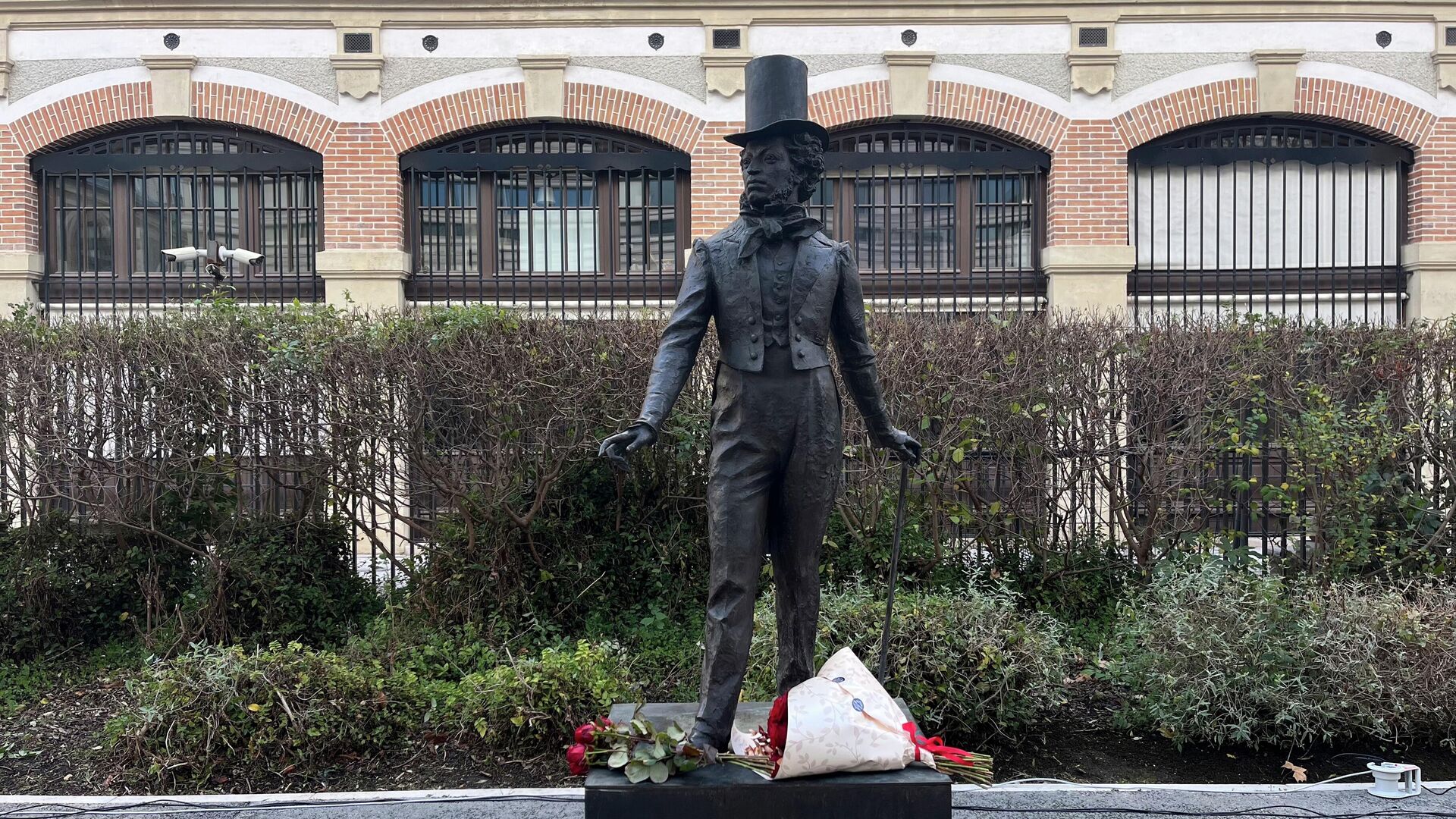 Захарова назвала памятник Пушкину во Франции символом присутствия России