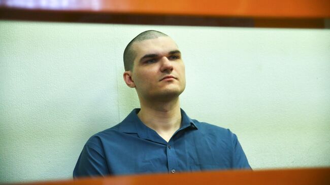 Евгений Серебряков, обвиняемый в подрыве автомобиля полковника Вооруженных сил РФ , во время заседания 2-го Западного окружного военного суда