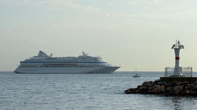 Международный круизный лайнер Astoria Grande, совершающий путешествие из Сочи