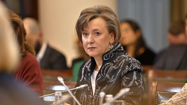 Вероника Никишина. Международный форум Содружество моды