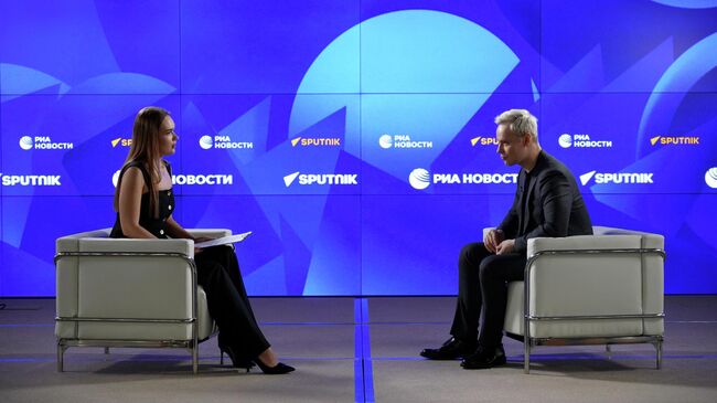 Сохранил интригу: Shaman о песне, посвященной их с Екатериной Мизулиной свадьбе