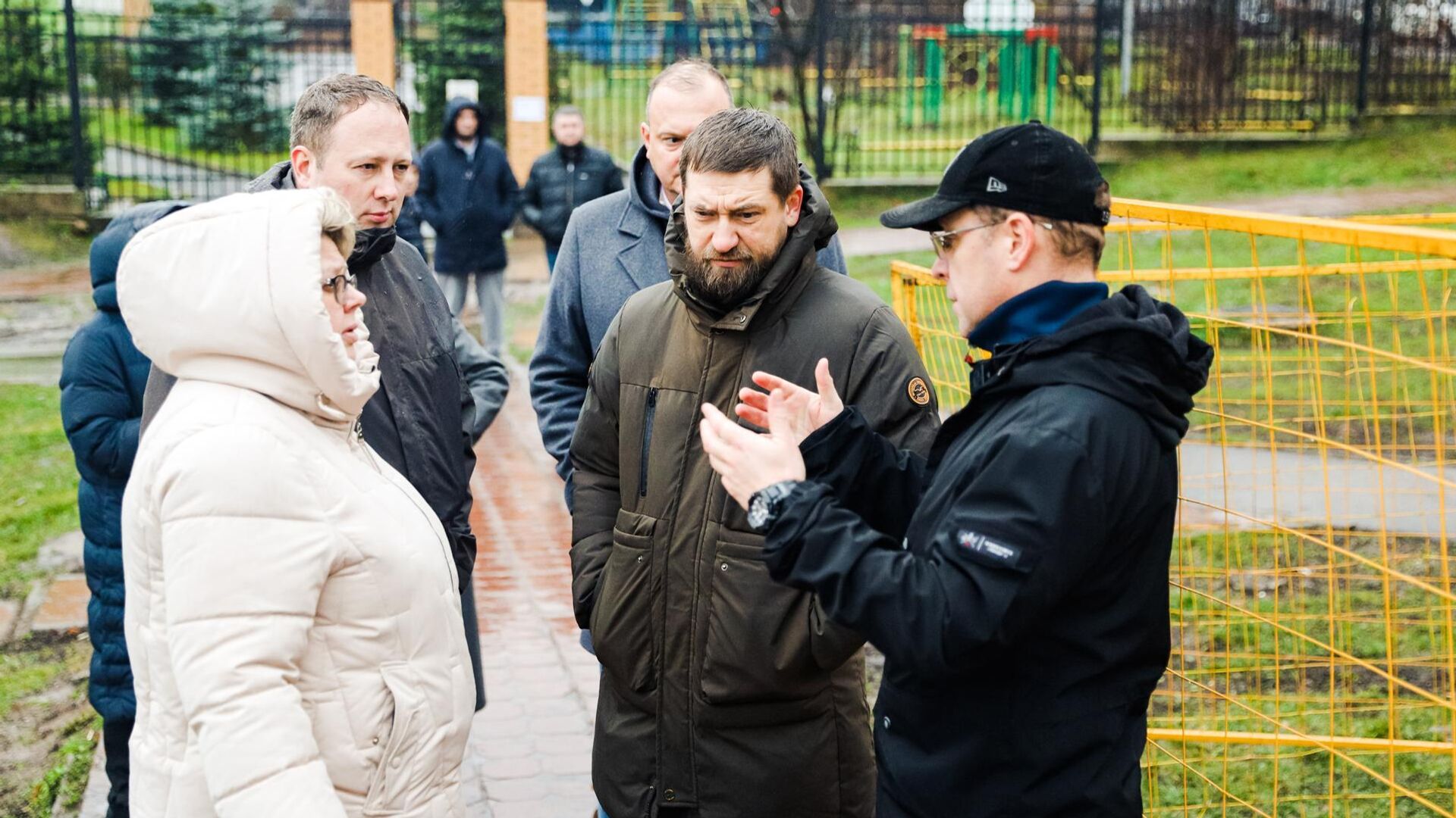 Глава городского округа Химки Елена Землякова проверила ход ремонта сети теплоснабжения - РИА Новости, 1920, 21.11.2025