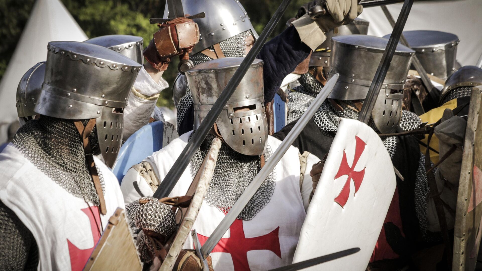 "След ведет в Россию". Что случилось с орденом тамплиеров на самом деле