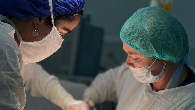 Врачи СГКБ СМП удалили гигантское новообразование яичника