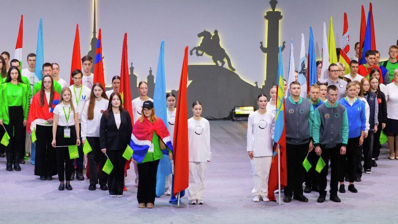 Чемпионат Профессионалы Чемпионат Профессионалы - РИА Новости, 1920, 24.11.2025