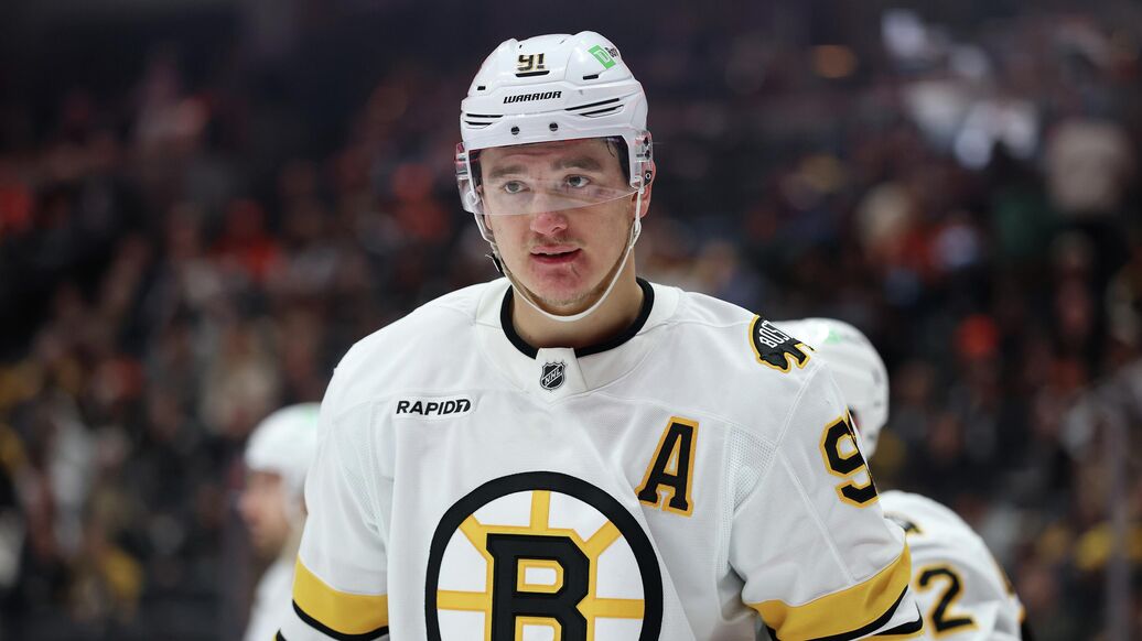 Две передачи Задорова помогли "Бостону" обыграть "Лос-Анджелес" в НХЛ