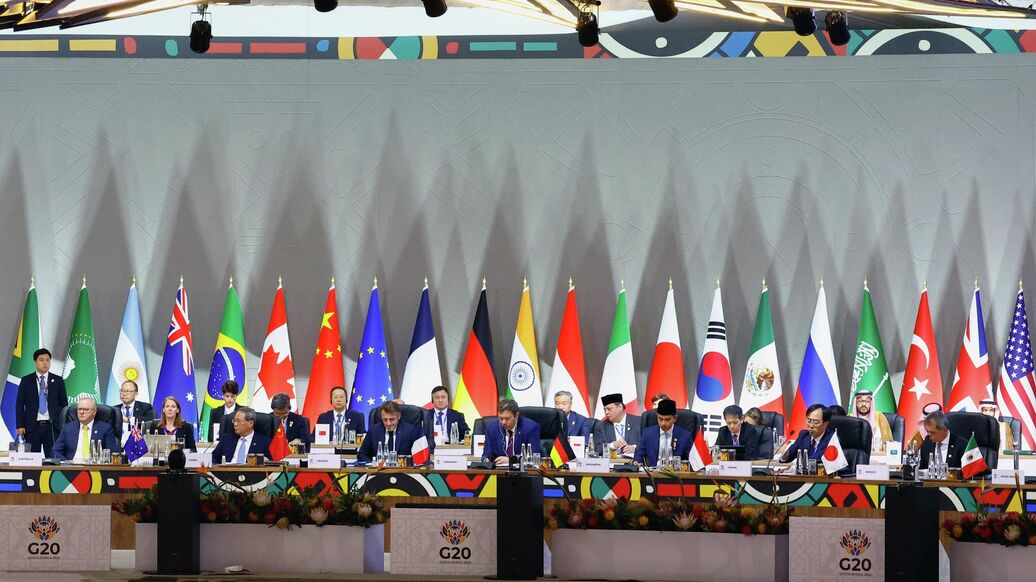 Премьер Нидерландов неожиданно исчез из зала на саммите G20