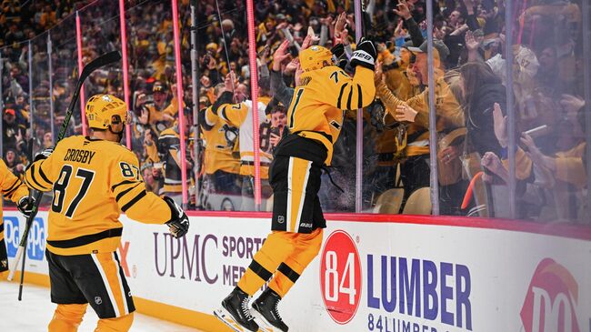 Хоккеист Питтсбург Пингвинз Евгений Малкин