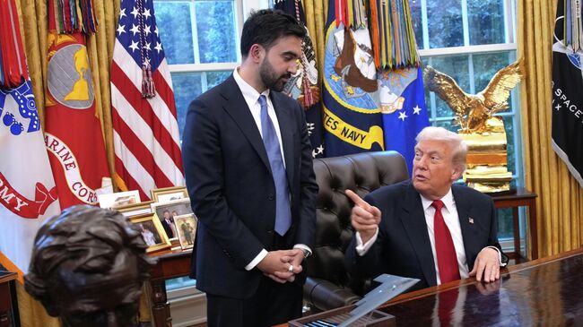 Президент США Дональд Трамп и мэр Нью-Йорка Зохран Мамдани во время встречи в Белом доме. 21 ноября 2025