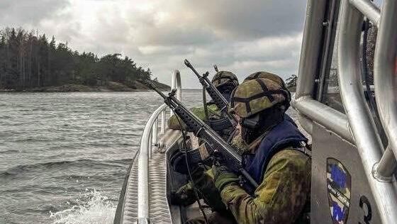 Подготовительные учения для Военно-морского флота Финляндии перед Freezing Winds 25  - РИА Новости, 1920, 21.12.2025