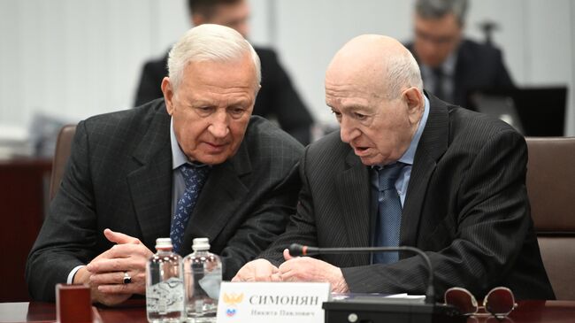 Вячеслав Колосков и Никита Симонян 