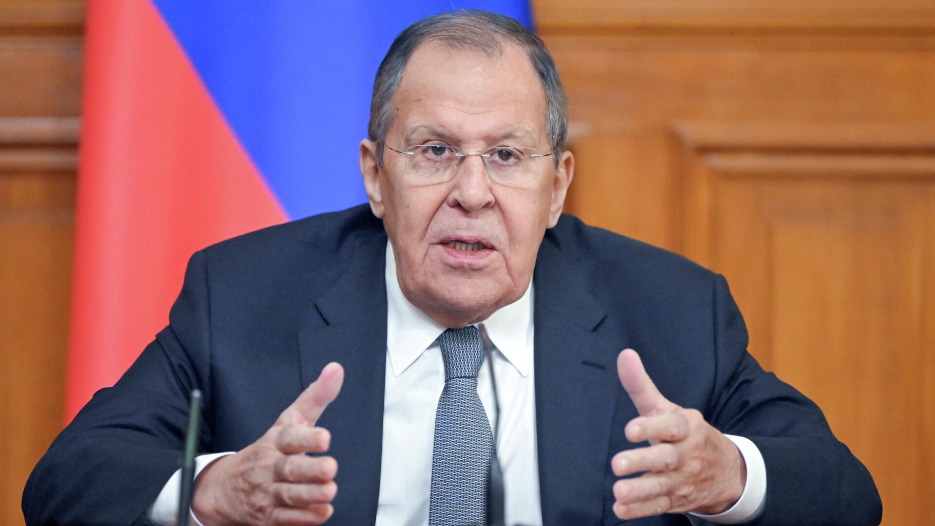 Министр иностранных дел РФ Сергей Лавров во время заявления для прессы после совместного заседания коллегий МИД России и Белоруссии Министр иностранных дел РФ Сергей Лавров во время заявления для прессы после совместного заседания коллегий МИД России и Белоруссии - РИА Новости, 1920, 25.11.2025