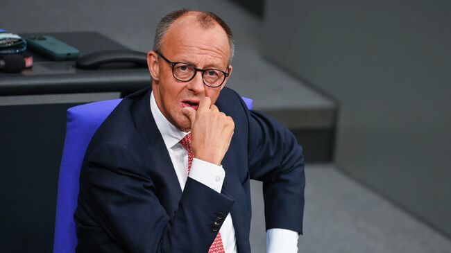 Канцлер ФРГ Фридрих Мерц в бундестаге