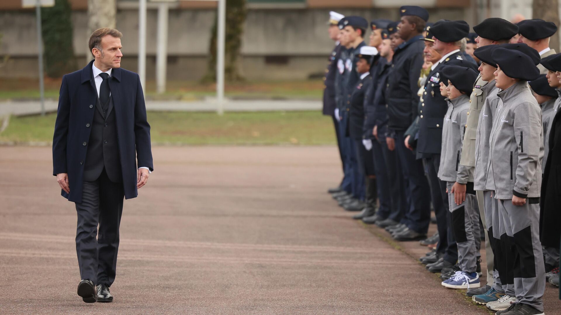 Эммануэль Макрон Эммануэль Макрон - РИА Новости, 1920, 10.12.2025