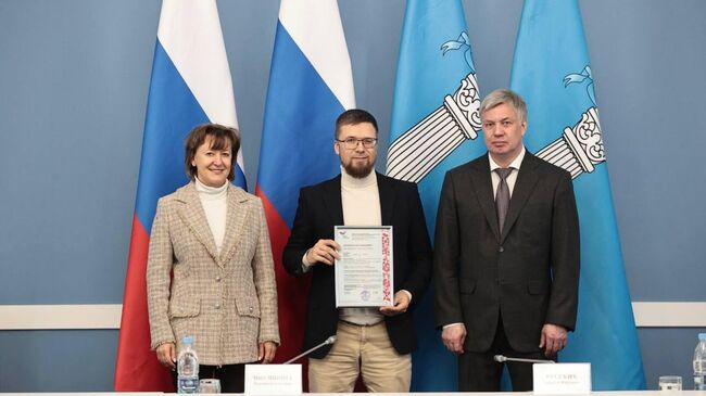 Губернатор и глава РЭЦ наградили ульяновских экспортеров сертификатами Сделано в России