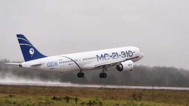 Второй импортозамещенный самолет МС-21 с российскими системами приступил к летным сертификационным испытаниям