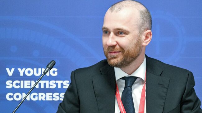 Кирилл Мельников