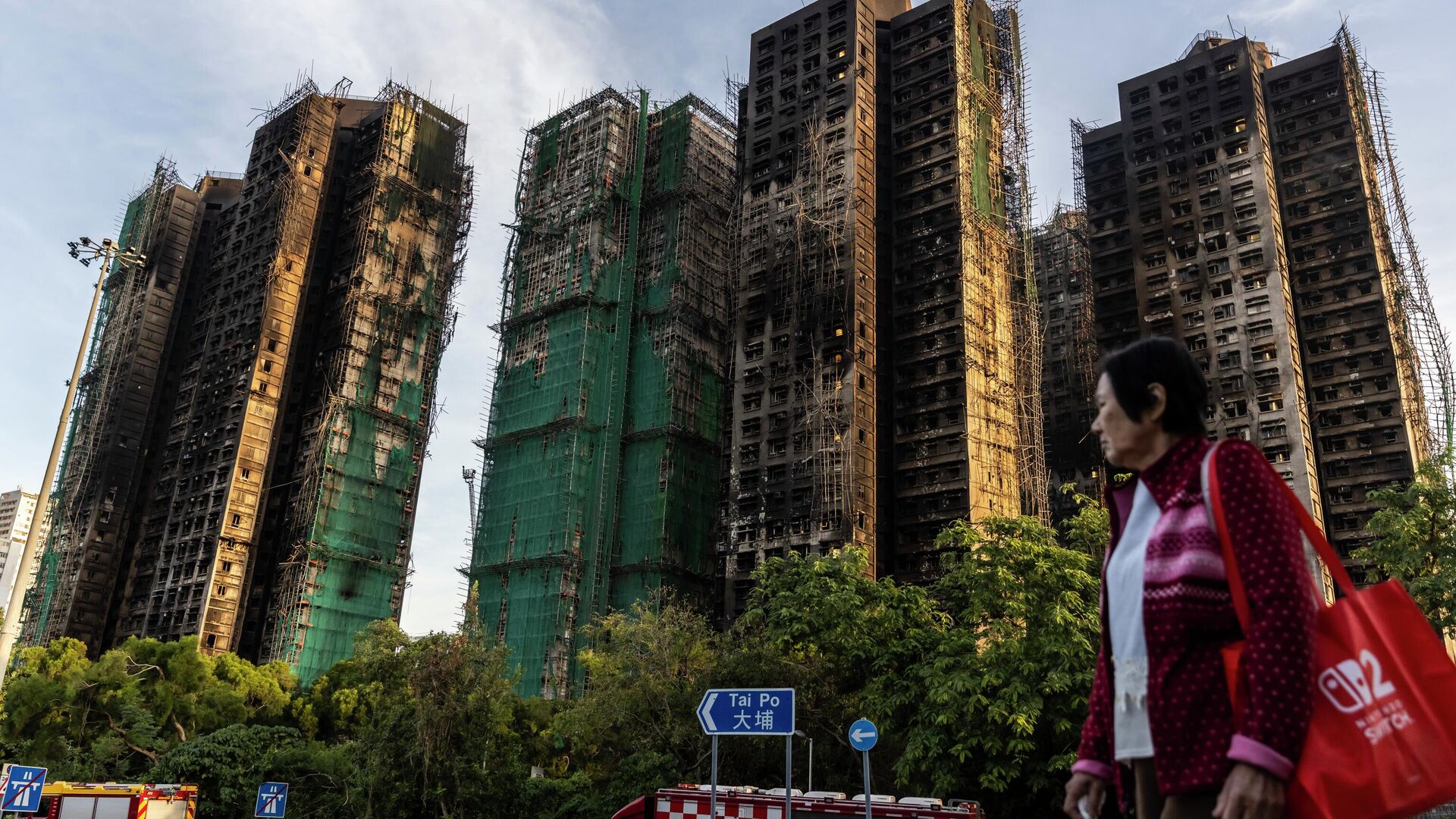 Последствия пожара в жилом комплексе Wang Fuk Court в Гонконге - РИА Новости, 1920, 28.11.2025