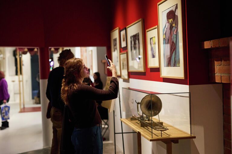 Выставка Еврейская свадьба. Друг для друга с начала времен