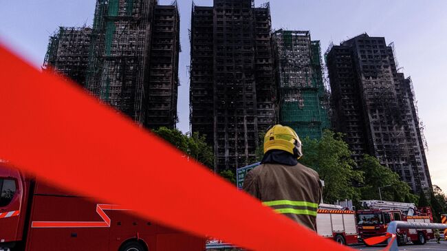 Ликвидация пожара в жилом комплексе Wang Fuk Court в Гонконге