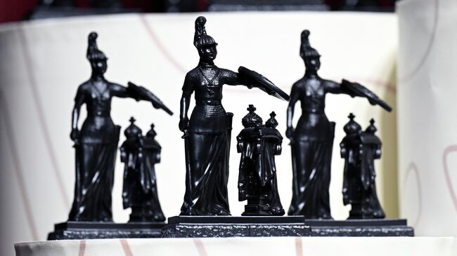 Награды на торжественной церемонии вручения Всероссийской премии Голос истории в корпусе Третьяковской галереи на Кадашёвской набережной в Москве