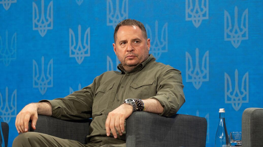 Ермак был вне себя, уходя в отставку, сообщает Economist