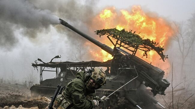 Боевая работа артиллерийского расчета  в зоне СВО