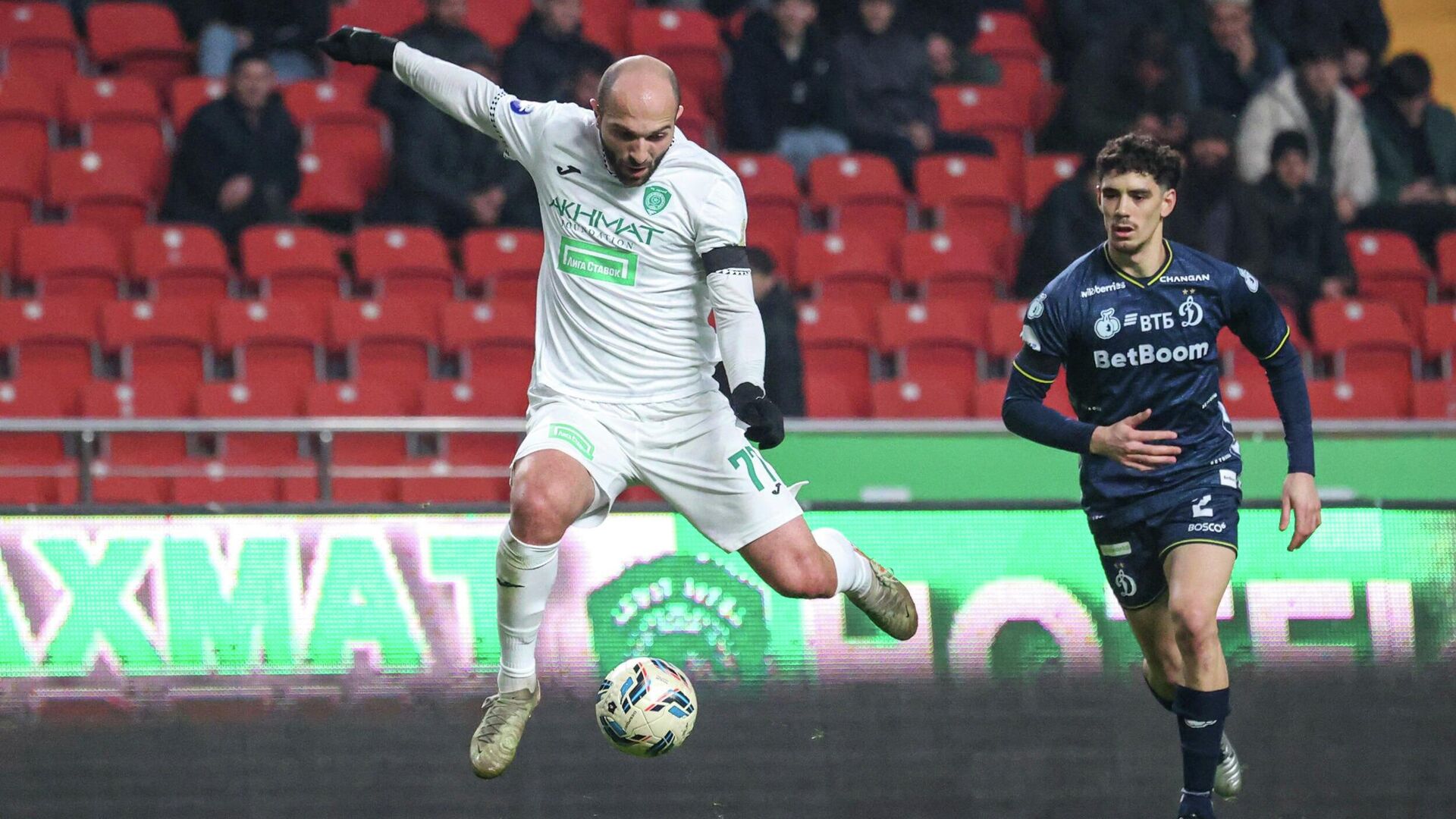 Эпизод матча Ахмат - Динамо - РИА Новости, 1920, 30.11.2025