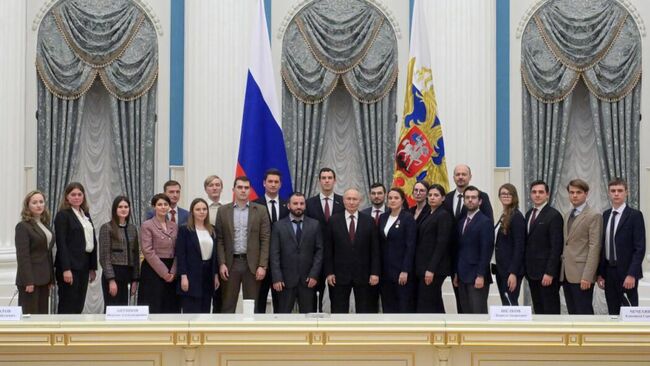 Владимир Путин встретился с участниками V Конгресса молодых учёных