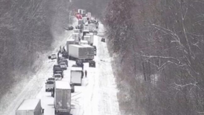 Массовая авария в американском штате Индиана после снегопада