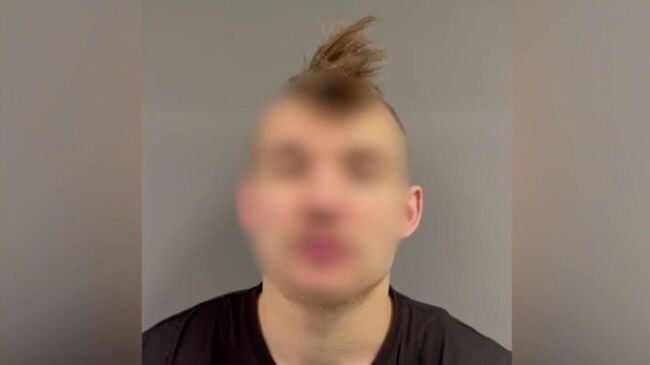 Полицейские задержали нетрезвого зацепера, проехавшего на крыше электропоезда по фиолетовой ветке в московском метро