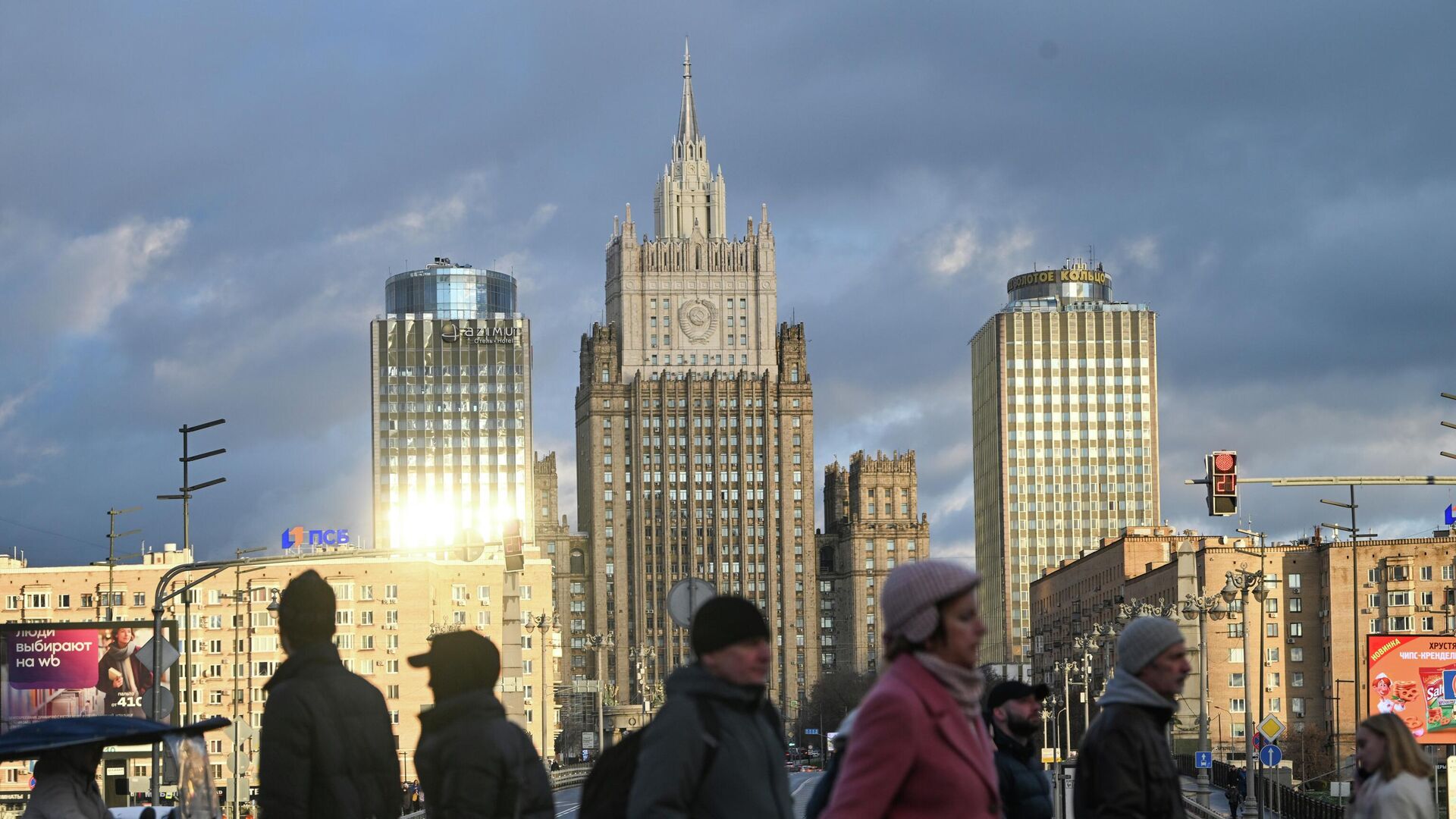 Здание Министерства иностранных дел РФ Здание Министерства иностранных дел РФ - РИА Новости, 1920, 19.12.2025