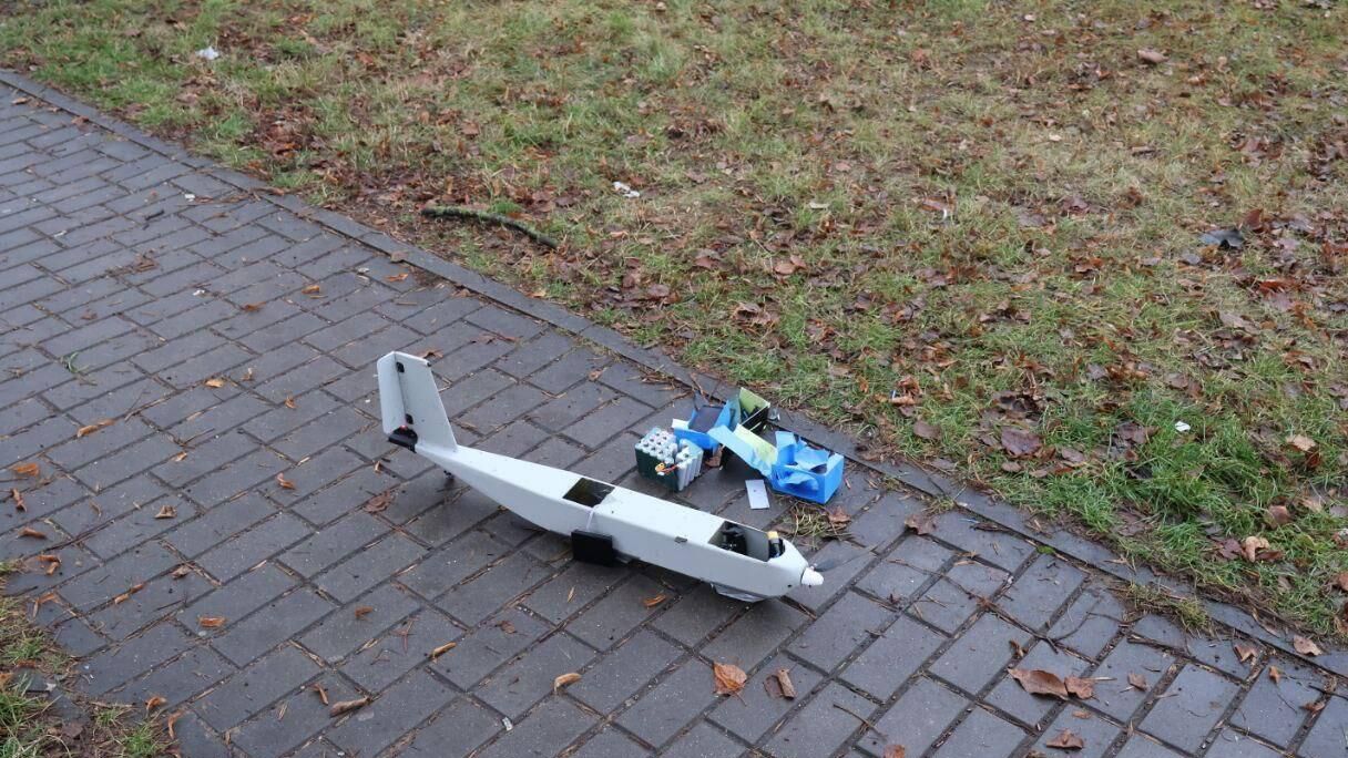 Дрон, упавший в Гродно - РИА Новости, 1920, 01.12.2025