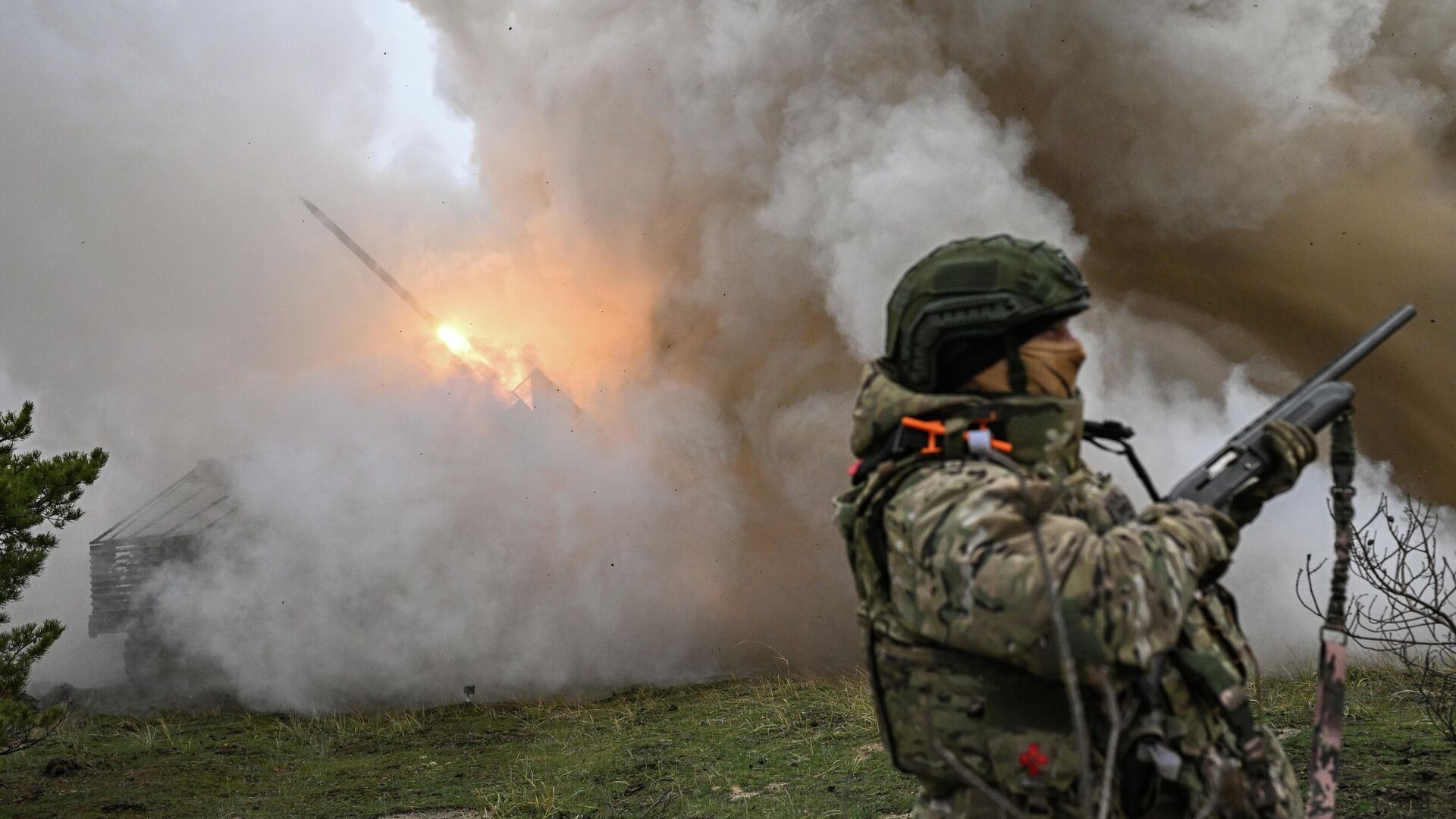 Боевая работа расчета РСЗО Град - РИА Новости, 1920, 13.12.2025