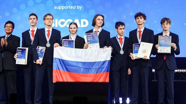  Российские школьники завоевали девять медалей на XXII естественно-научной олимпиаде