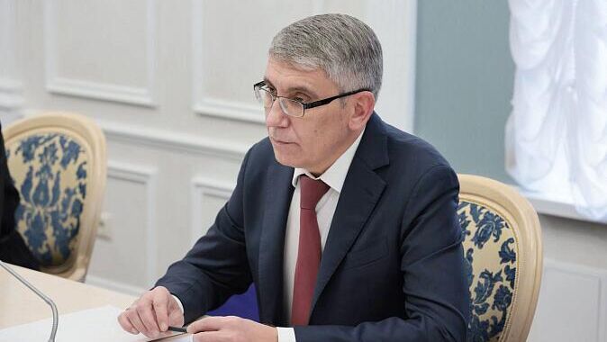 Миляев провел рабочую встречу с губернатором Ульяновской области Миляев провел рабочую встречу с губернатором Ульяновской области - РИА Новости, 1920, 02.12.2025