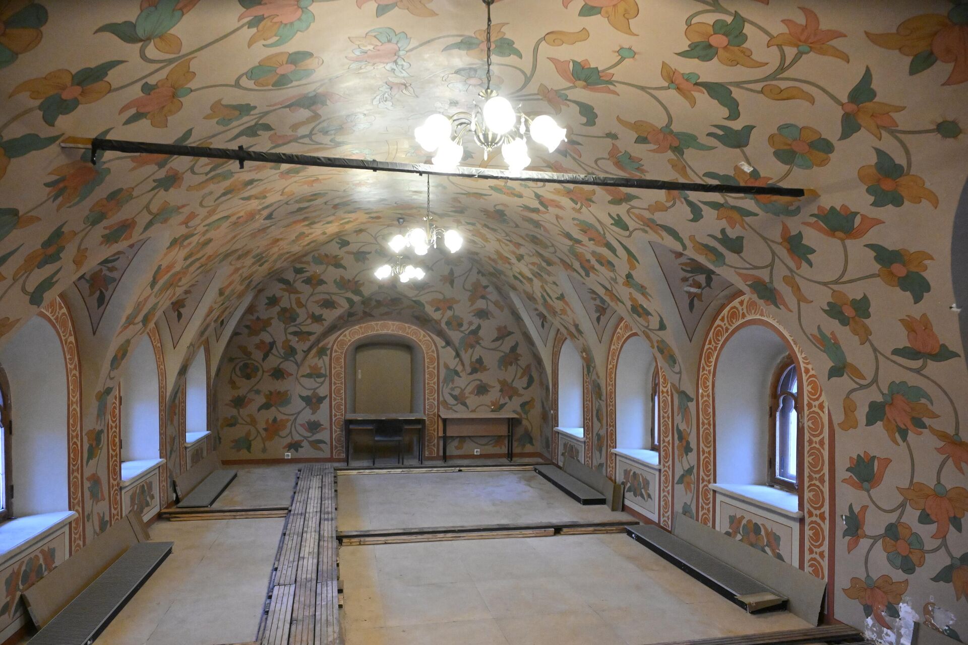 Восстановление орнамента в Правильной палате Печатного двора в Москве - РИА Новости, 1920, 02.12.2025