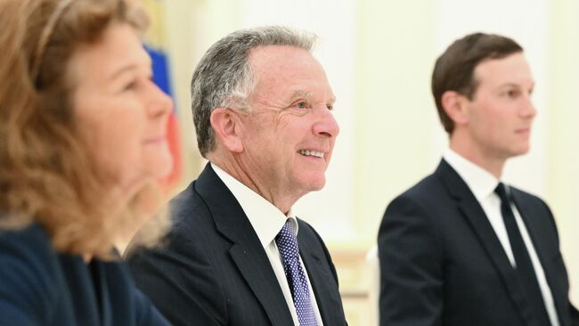 Спецпосланник президента США Стивен Уиткофф во время встречи с президентом РФ Владимиром Путиным