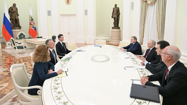 Владимир Путин и Стивен Уиткофф