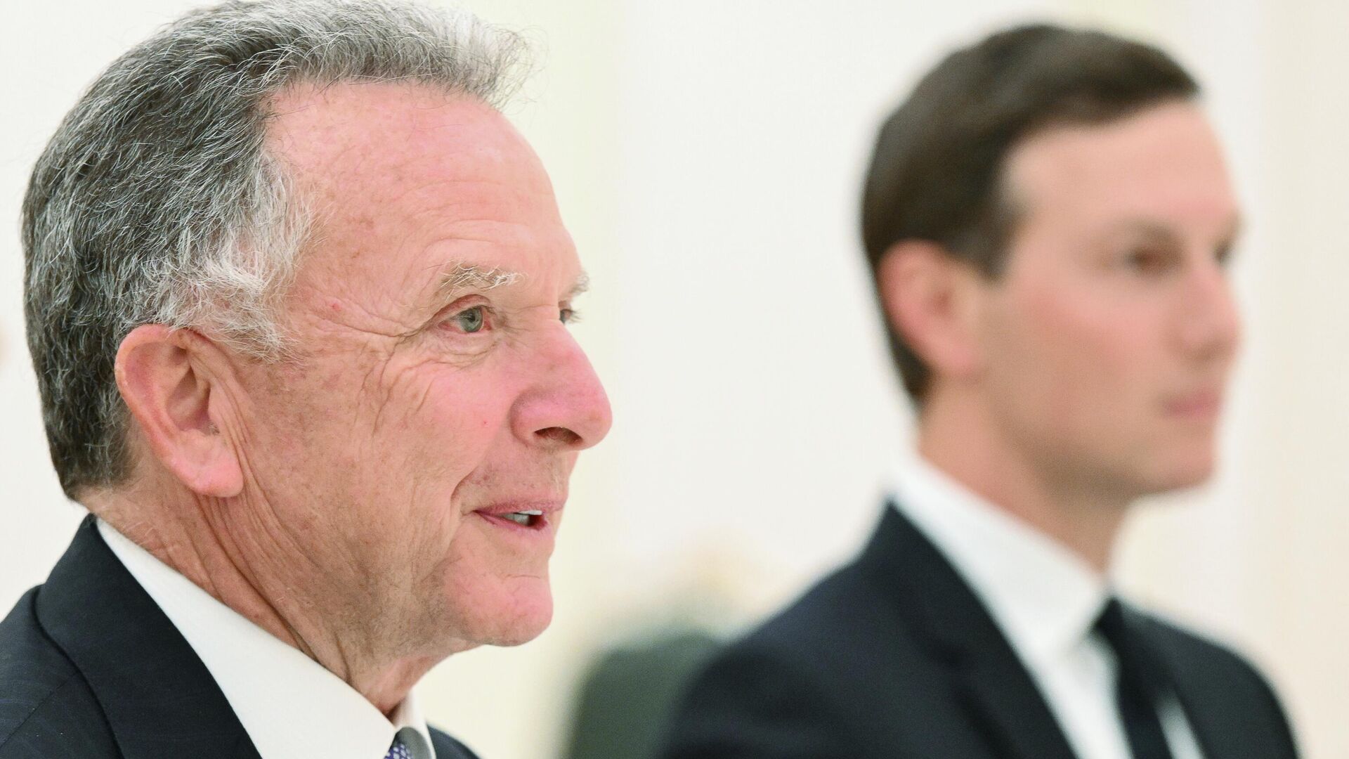 Спецпосланник президента США Стивен Уиткофф и зять президента США Джаред Кушнер во время встречи с президентом РФ Владимиром Путиным - РИА Новости, 1920, 11.12.2025