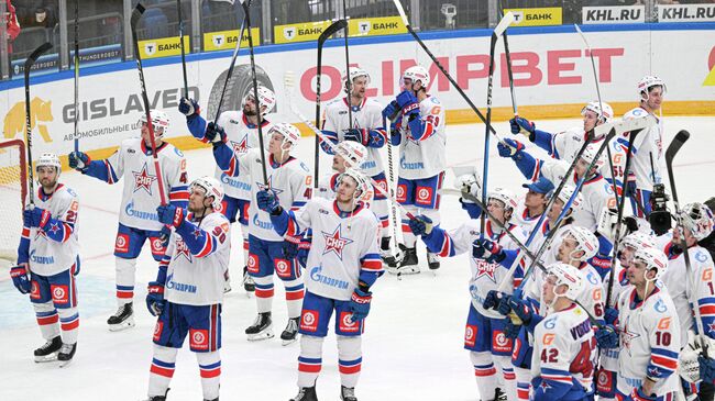 Хоккеисты СКА