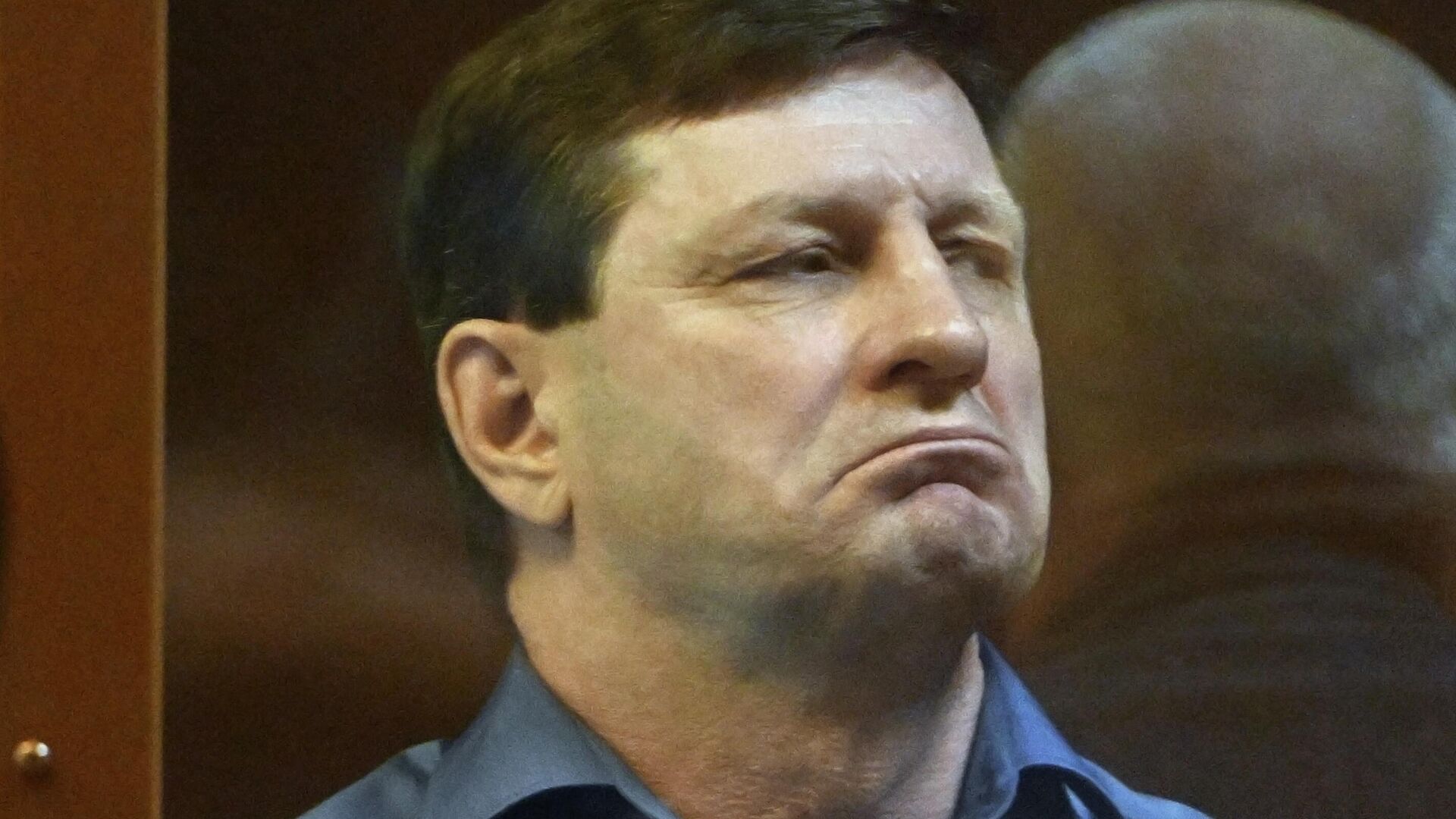 Экс-губернатор Хабаровского края Сергей Фургал во время оглашения приговора в суде. 3 декабря 2025 Экс-губернатор Хабаровского края Сергей Фургал во время оглашения приговора в суде. 3 декабря 2025 - РИА Новости, 1920, 03.12.2025