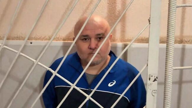 Участник бандформирования Ш. Басаева и Хаттаба Альберт Елакаев в Южном окружном военном суде в Ростове-на-Дону