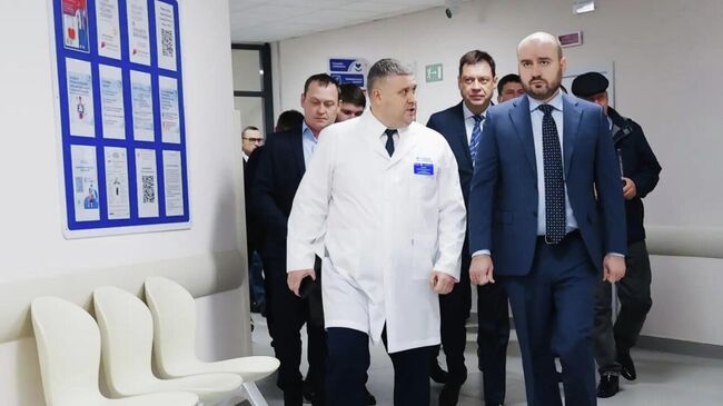 Губернатор Самарской области Вячеслав Федорищев оценил работу новой поликлиники в поселке городского типа Смышляевка 