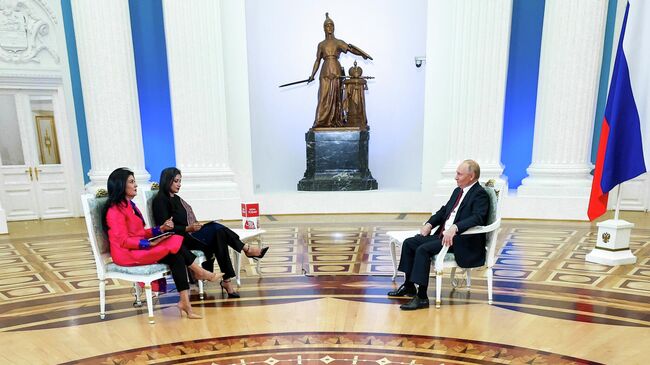  Президент РФ Владимир Путин дает интервью телеканалам Aaj Tak и India Today в Кремле