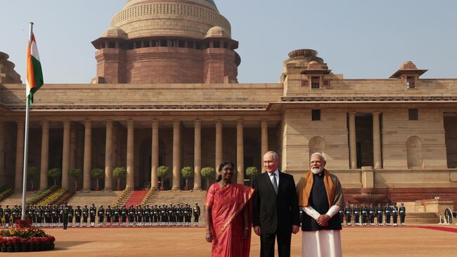 Церемония официальной встречи президента РФ Владимира Путина президентом Индии Дроупади Мурму и премьер-министром Индии Нарендрой Моди в Нью-Дели