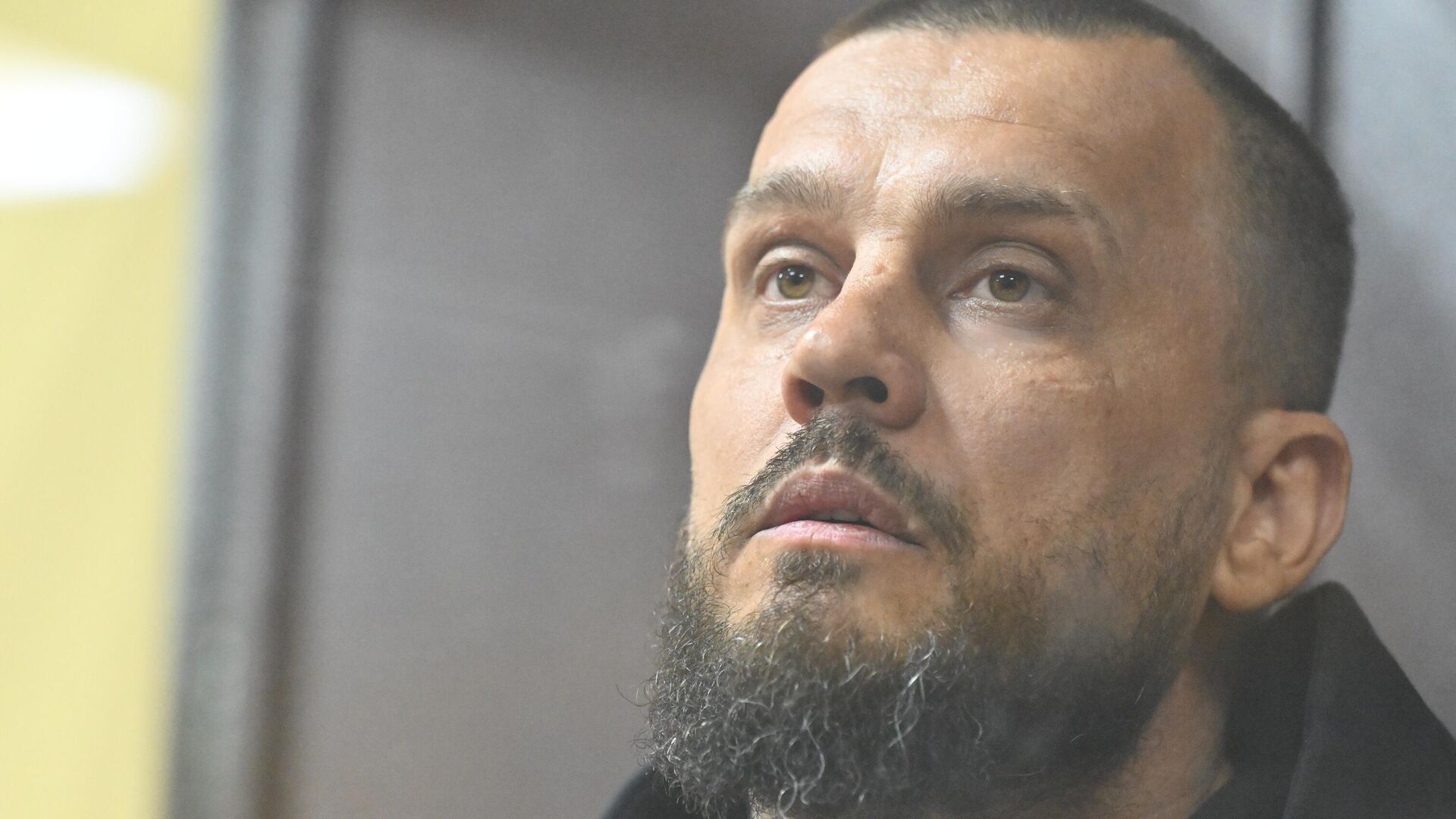 Генеральный директор реабилитационного центра Антонов Pro Максим Антонов во время заседания в Видновском городском суде Московской области - РИА Новости, 1920, 05.12.2025