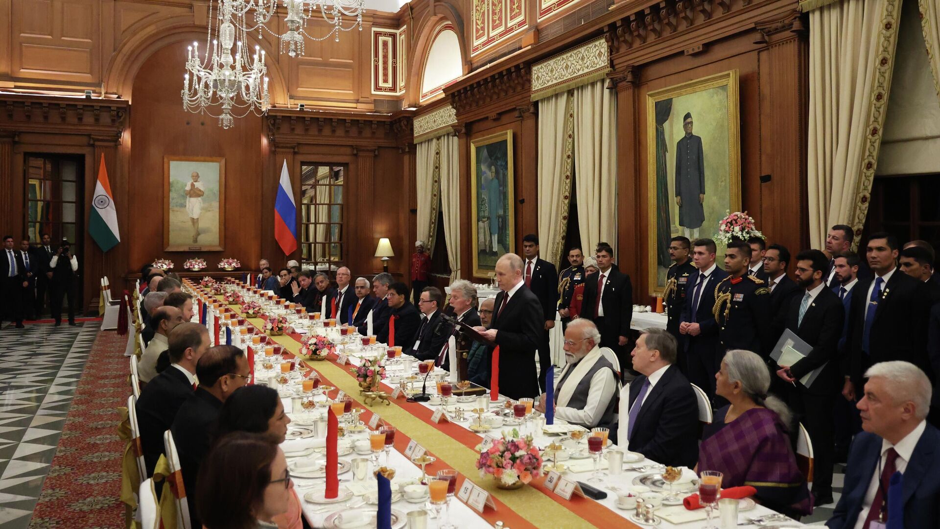 Президент РФ Владимир Путин на торжественном приеме в его честь в Нью-Дели. 5 декабря 2025 - РИА Новости, 1920, 05.12.2025