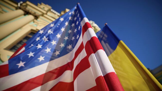 Флаги США и Украины