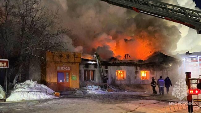 Пожар в поселке городского типа Уренгой в Ямало-Ненецком автономном округе